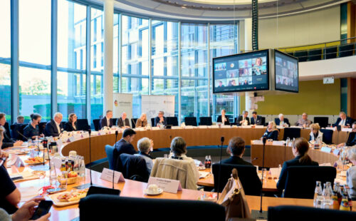 Stiftung Verbundenheit, Comunidades germanoparlantes, Berlín, IBDG, FAAG, Bundestag, Alemanes en el exterior, Cultura alemana, Idioma alemán, Alemania, Comunidad argentino-germana, reunión anual de la Stiftung Verbundenheit en Berlín, comunidades germanoparlantes y Alemania, fortalecimiento del alemán como lengua de origen, alemanes residentes en el exterior derecho al voto, cooperación entre Alemania y comunidades germanoparlantes