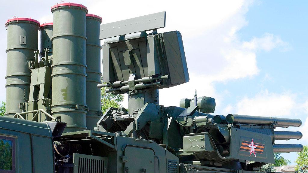 Suiza, Defensa antiaérea, Patriot, Consejo Federal Suizo, Martin Pfister, Defensa europea, Israel, Francia, Corea del Sur, Misiles Patriot, Seguridad europea, Industria de defensa, Suiza compra un segundo sistema antimisiles, por qué Suiza busca alternativas al Patriot, Suiza negocia sistemas de defensa con Israel, retraso en la entrega de los Patriot, Suiza reduce su dependencia militar de Estados Unidos