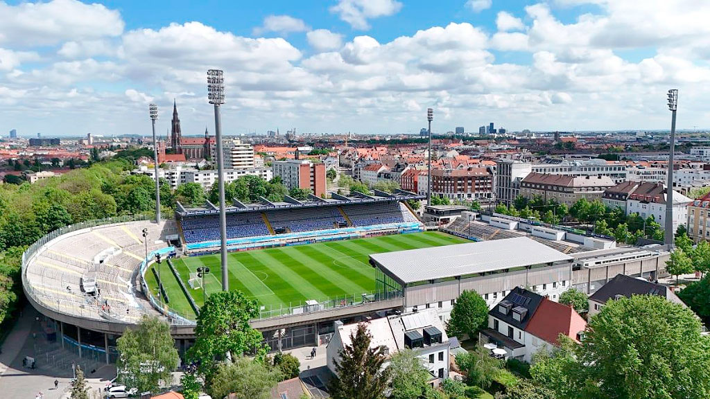 TSV 1860 Múnich, Fútbol alemán, Insolvencia, Hasan Ismaik, Max Liebig, Regionalliga Bayern, tercera división Alemania, crisis financiera 1860 Múnich, descenso administrativo, Bundesliga, Bayern Múnich, club histórico alemán, insolvencia fútbol alemán, concurso de acreedores Alemania