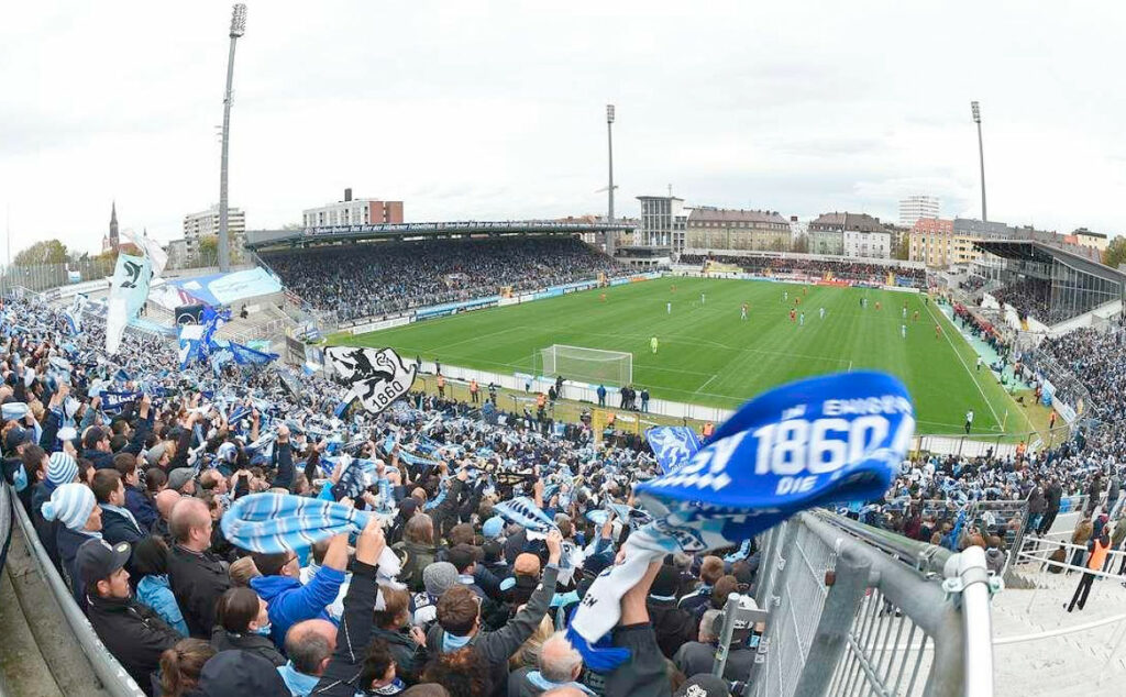 TSV 1860 Múnich, Fútbol alemán, Insolvencia, Hasan Ismaik, Max Liebig, Regionalliga Bayern, tercera división Alemania, crisis financiera 1860 Múnich, descenso administrativo, Bundesliga, Bayern Múnich, club histórico alemán, insolvencia fútbol alemán, concurso de acreedores Alemania