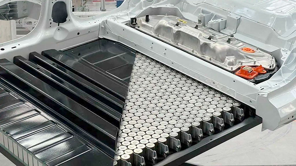 Tesla, Alemania, Grünheide, Elon Musk, Model Y, baterías Tesla, fábrica Tesla Europa, vehículos eléctricos Alemania, Andre Thierig, Gigafactory Berlin, Tesla empleo Alemania, producción de baterías, industria automotriz alemana, autos eléctricos