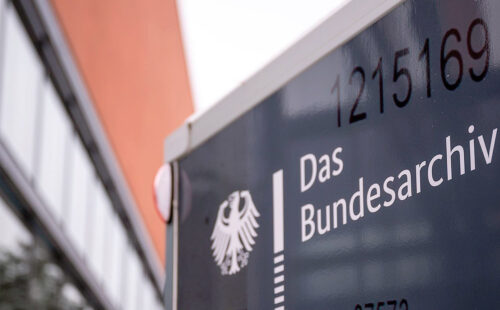 Archivos, Nazismo, Alemania, archivos del nazismo, NSDAP, Bundesarchiv, SS, SA, Wehrmacht, genealogía familiar, archivos históricos de Alemania, antepasados durante el nazismo, investigación genealógica, miembros del Partido Nazi, Segunda Guerra Mundial, historia de Alemania, Archivo Federal de Alemania