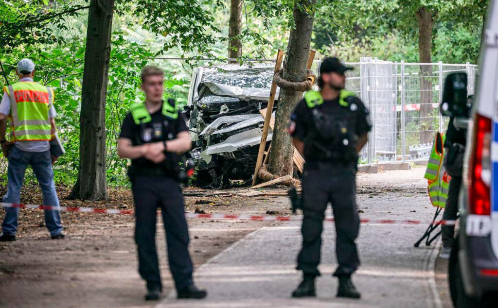 Atentado en Berlín, Abdul Ballout, Extremismo islamista, atacante de Berlín condenado y en libertad, atacante del CSD de Berlín, atentado contra el Orgullo de Berlín, extremismo islamista en Alemania, derecho penal juvenil alemán, condenado por preparar un atentado, sospechoso prófugo en Berlín, Estado Islámico en Alemania, debate sobre la seguridad en Alemania, Christopher Street Day Berlín, Alexander Dobrindt, por qué el atacante de Berlín estaba en libertad