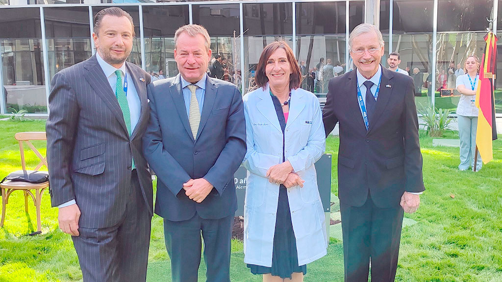 Dieter Lamlé, Deutschen Botschaft in Buenos Aires, Argentinien, Deutschland, Deutsch-argentinische Beziehungen, Deutsche Gemeinschaft, Diplomatie, Buenos Aires, Deutscher Botschafter Argentinien, Deutsche Botschaft Buenos Aires, Deutschland Argentinien, Deutsch-argentinische Beziehungen, Deutsche Gemeinschaft in Argentinien, Abschied Dieter Lamlé, Botschafter Deutschland Argentinien, Deutsche Schulen Argentinien, Deutsch-argentinische Vereine, Mercosur EU-Abkommen, Deutsche Unternehmen in Argentinien, Daimler Truck Argentinien, Jugendaustausch Deutschland Argentinien, Diplomatische Beziehungen, Wer ist Dieter Lamlé?, Deutscher Botschafter in Argentinien, Deutsche Botschaft Buenos Aires, Deutsch-argentinische Freundschaft, Deutschland und Argentinien Beziehungen, Deutsche Gemeinschaft in Argentinien, Abschied des deutschen Botschafters, Deutsche Schulen in Argentinien