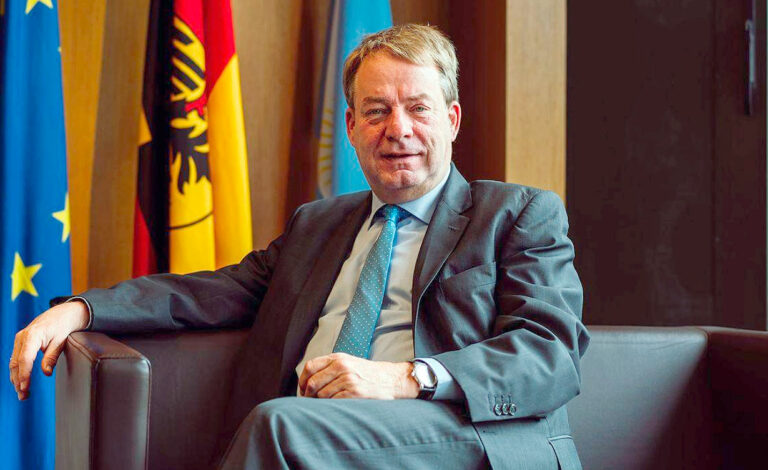 Dieter Lamlé, Embajada de Alemania, Argentina, Alemania, Relaciones bilaterales, Comunidad alemán-argentina, Argentina, Unión Europea, Mercosur, Embajador de Alemania, Embajada de Alemania, Alemania Argentina, Relaciones bilaterales, Comunidad alemana, Comunidad alemán-argentina, Dieter Lamlé despedida, Embajador alemán Argentina, Unión Europea Mercosur, Cooperación Alemania Argentina, Colegios alemanes, Asociaciones germano-argentinas, Daimler Truck Argentina, Relaciones diplomáticas, Alemania en Argentina, quién es Dieter Lamlé, embajador alemán en Argentina, despedida Dieter Lamlé, Embajada de Alemania Buenos Aires, relaciones entre Alemania y Argentina