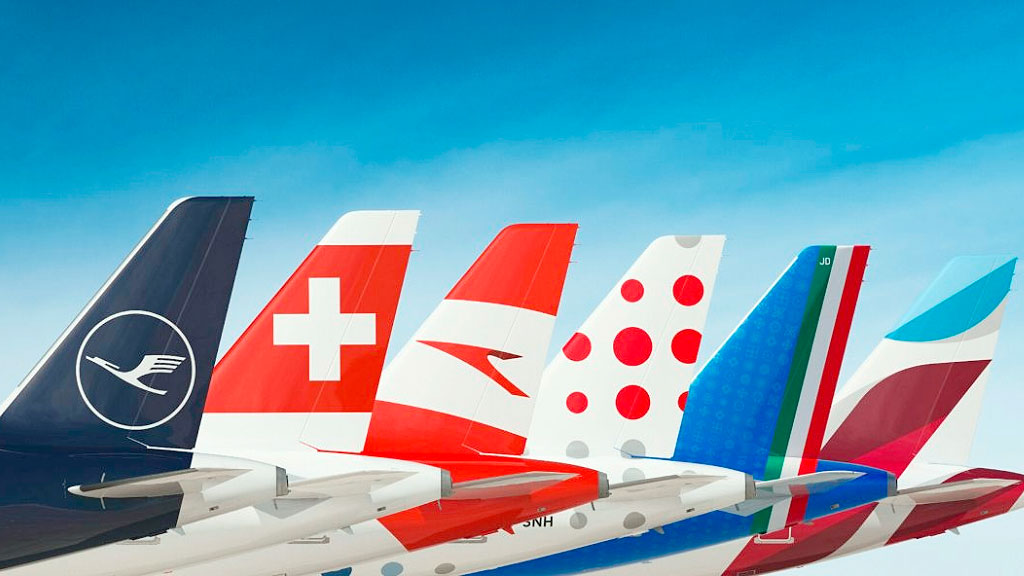 Lufthansa, aerolíneas, low cost, Alemania, SWISS, Turismo, Transporte aéreo, Lufthansa cambio de asiento, Lufthansa check-in, Grupo Lufthansa, SWISS Airlines, Austrian Airlines, Brussels Airlines, Discover Airlines, vuelos de larga distancia, selección de asiento, aerolíneas tradicionales, aerolíneas low cost, transporte aéreo, tarifas aéreas, pasajeros Lufthansa, cargos adicionales aerolíneas, ancillary revenues, industria aeronáutica, Europa aviación, Lufthansa cobra por cambiar asiento, nueva tarifa Lufthansa, elegir asiento Lufthansa, Lufthansa vuelos internacionales, Lufthansa nuevos cargos, diferencias entre Lufthansa y low cost