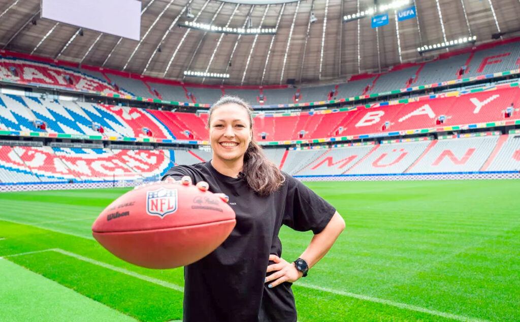 NFL, Alemania, Fútbol americano, Indianapolis Colts, entrenadora alemana, mujeres en la NFL, Harriet P. Irsay Fellowship, football americano Alemania, coach NFL, defensive backs, Super Bowl LXI, Nadine Nurasyid, entrenadora alemana NFL, mujer coach NFL, Indianapolis Colts entrenadora, Harriet P. Irsay Fellowship, alemana en la NFL, mujeres entrenadoras NFL, primera alemana NFL
