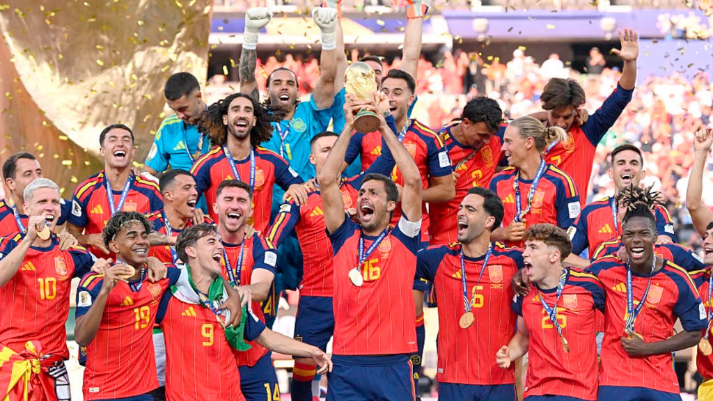 Rudi Völler, selección argentina, Alemania, Selección de Alemania, Mundial 2026, Lionel Scaloni, Jürgen Klopp, Bild, Kicker, España campeón mundial, Fútbol alemán, Congreso de entrenadores Alemania, Críticas de Rudi Völler, Rudi Völler contra Argentina, Qué dijo Rudi Völler sobre Argentina, Rudi Völler criticó a Argentina, Rudi Völler dijo que Argentina no juega al fútbol, Alemania criticó el estilo de Argentina, Polémica de Rudi Völler con Argentina