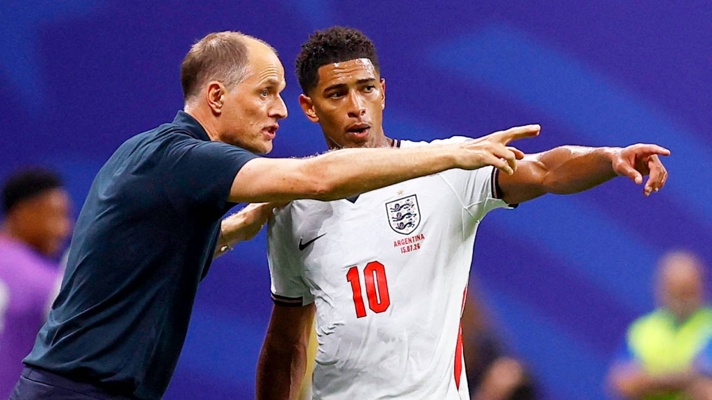 Thomas Tuchel, Selección de Inglaterra, Selección Argentina, Mundial 2026, Fútbol, Inglaterra, Alemania, Lionel Scaloni, Lionel Messi, Harry Kane, Semifinal, Críticas, Bundesliga, Entrenador alemán, Inglaterra eliminada, Atlanta, Fútbol internacional, Wayne Rooney, Alan Shearer, Michael Owen, por qué perdió Inglaterra con Argentina, Thomas Tuchel Inglaterra, críticas a Thomas Tuchel, Mundial 2026 Inglaterra Argentina, cambios de Thomas Tuchel, entrenador alemán Inglaterra, remontada Argentina Inglaterra, semifinal Mundial 2026
