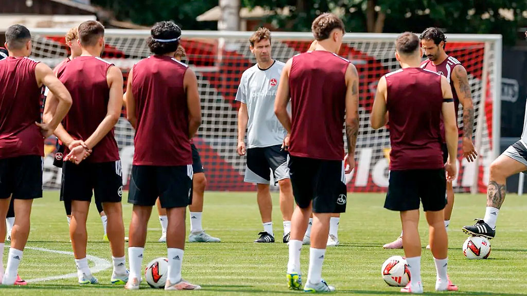 1. FC Nürnberg, Bundesliga, fútbol alemán, Javier Pinola, cantera del 1. FC Nürnberg, juveniles del Nürnberg, fútbol alemán, Miroslav Klose, Club-Weg, academia del Nürnberg, La Masía alemana, Dieter Frey, Max-Morlock-Stadion, jóvenes talentos alemanes y Javier Pinola Nürnberg.
