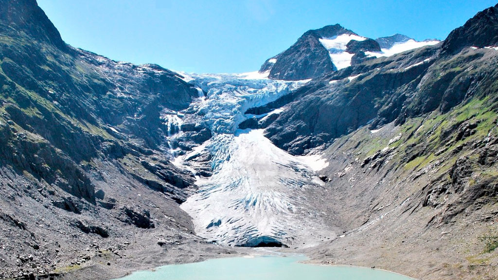 Alpes suizos, Valais, glaciares alpinos, Glaciares de Suiza, Alpinismo, glaciar de Trift, alpinistas belgas, alpinistas desaparecidos, deshielo de glaciares, retroceso de los glaciares, glaciares de Suiza, Weissmies, cambio climático en los Alpes, deshielo en Suiza, Policía de Valais, GLAMOS