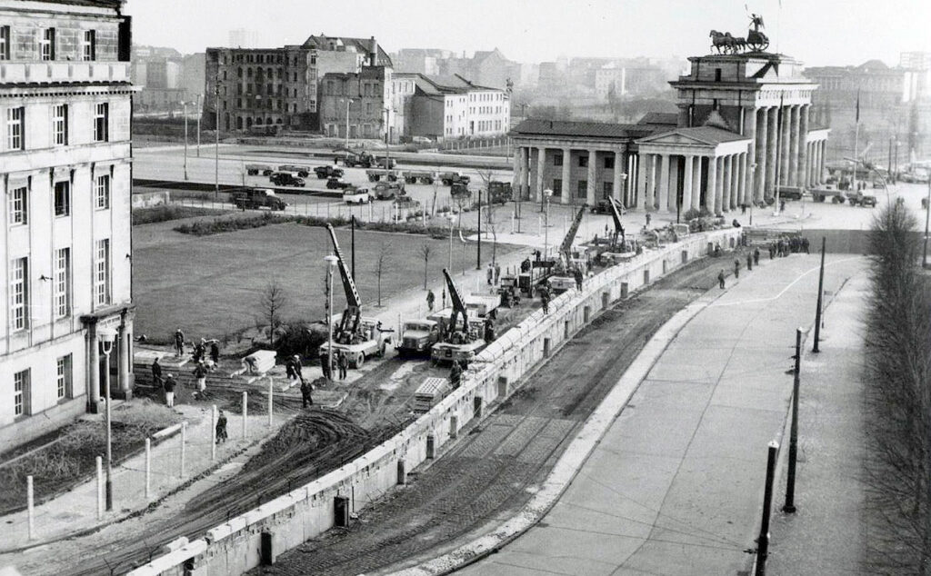 Berlín, República Democrática Alemana, Alemania, Muro de Berlín 1961, 65 años del Muro de Berlín, 13 de agosto de 1961, construcción del Muro de Berlín, RDA, dictadura de la RDA, Berlín Este, Berlín Oeste, Bernauer Straße, víctimas del Muro de Berlín, caída del Muro de Berlín, Evelyn Zupke y Wolfram Weimer