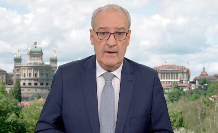 Guy Parmelin, Suiza, Quinta Suiza, Confederación Suiza