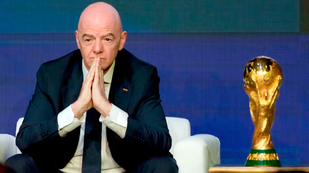 Gianni Infantino, FIFA, UEFA, crisis en la FIFA, UEFA contra Infantino, AFC Concacaf Infantino, FIFA Forward Enterprise, salario de Gianni Infantino, cuánto gana Infantino, poder en la FIFA, crisis política FIFA, Aleksander Ceferin, Mundial y FIFA, presidencia de la FIFA, USD 4.200 millones FIFA, FIFA 2027, reelección de Infantino