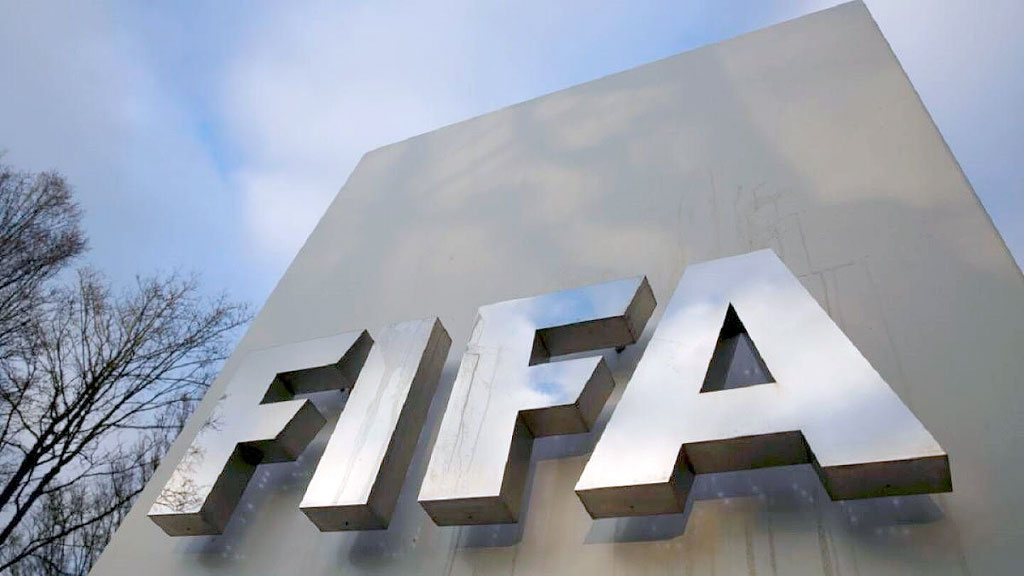 Gianni Infantino, FIFA, UEFA, crisis en la FIFA, UEFA contra Infantino, AFC Concacaf Infantino, FIFA Forward Enterprise, salario de Gianni Infantino, cuánto gana Infantino, poder en la FIFA, crisis política FIFA, Aleksander Ceferin, Mundial y FIFA, presidencia de la FIFA, USD 4.200 millones FIFA, FIFA 2027, reelección de Infantino