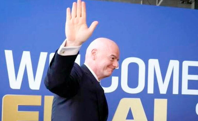 Gianni Infantino, FIFA, UEFA, crisis en la FIFA, UEFA contra Infantino, AFC Concacaf Infantino, FIFA Forward Enterprise, salario de Gianni Infantino, cuánto gana Infantino, poder en la FIFA, crisis política FIFA, Aleksander Ceferin, Mundial y FIFA, presidencia de la FIFA, USD 4.200 millones FIFA, FIFA 2027, reelección de Infantino