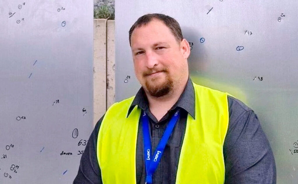 Stefan Thumann, Donaustahl, industria de defensa alemana, industria armamentística alemana, amenazas híbridas en Alemania, espionaje ruso en Alemania, servicios secretos rusos, Rusia Alemania, guerra híbrida rusa, empresarios de defensa Alemania, drones alemanes Ucrania, Donaustahl Ucrania, Armin Papperger, Rheinmetall, Bundesamt für Verfassungsschutz, Stefan Thumann amenaza de muerte, complot contra Stefan Thumann, Donaustahl Rusia, amenazas contra empresarios de defensa alemanes