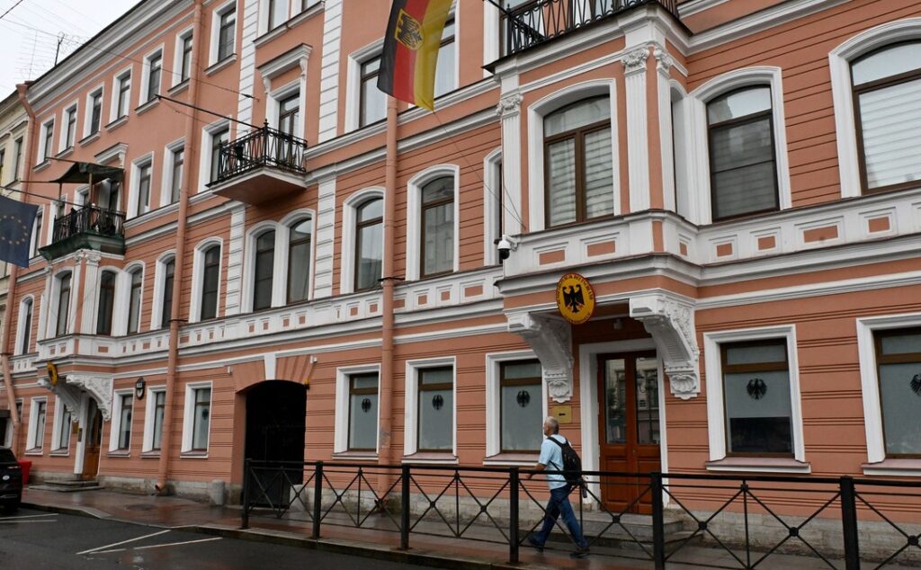 01_portada_consulado_aleman_san_petersburgo