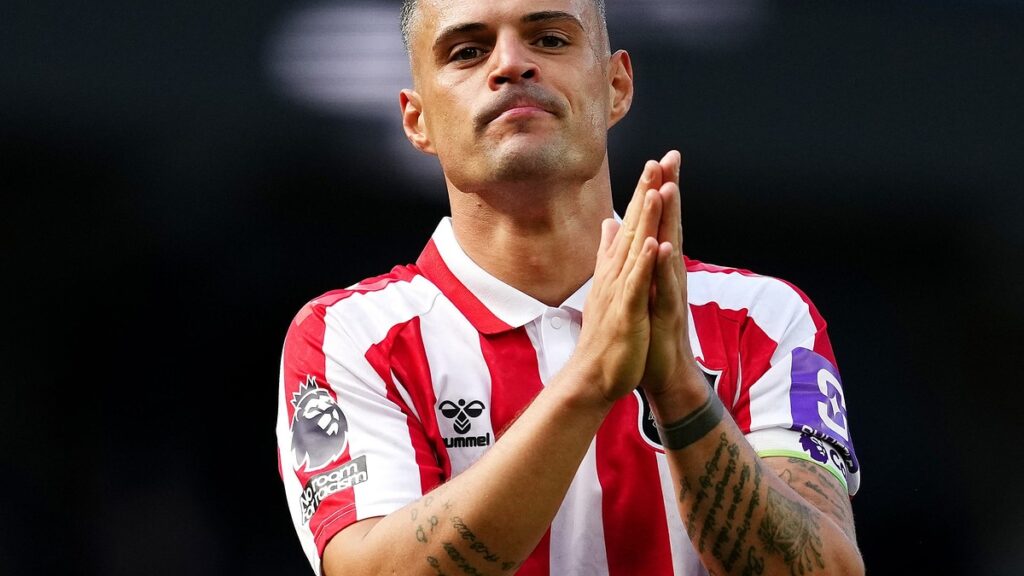 02-xhaka-sunderland