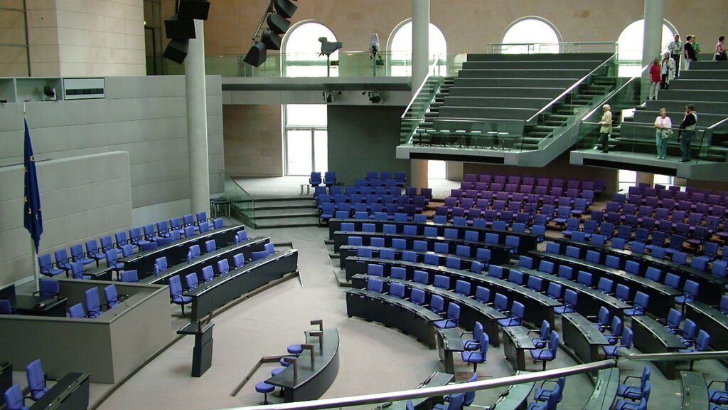 03-bundestag-financiamiento