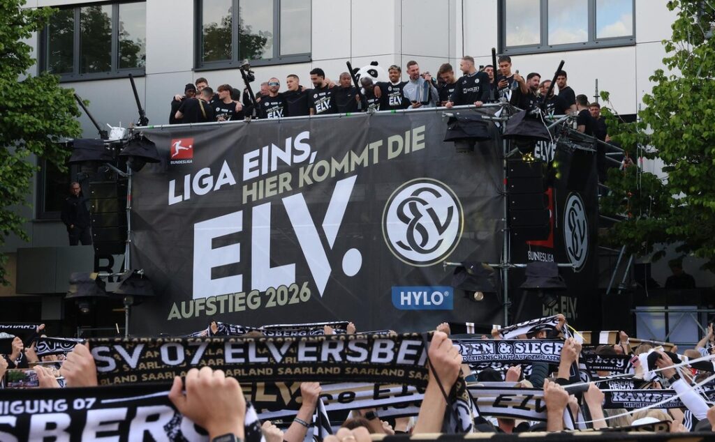 03_hinchada_elversberg