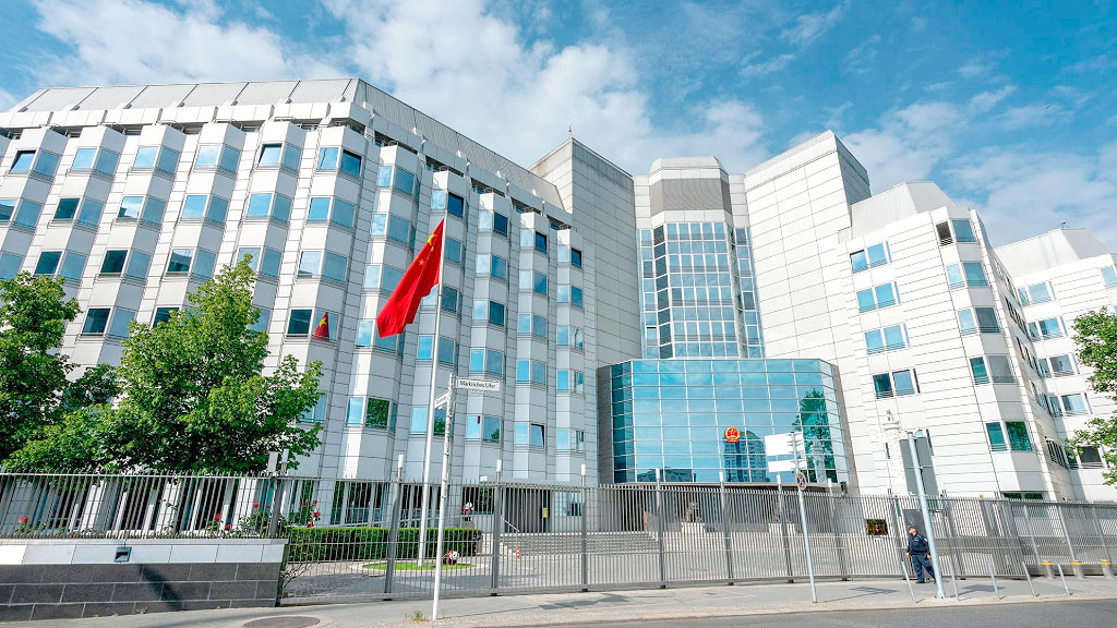 Alemania, China, espionaje científico, visas Alemania China, estudiantes chinos en Alemania, investigadores chinos en Alemania, espionaje científico, espionaje científico China, seguridad científica Alemania, investigación científica Alemania, Verfassungsschutz, Sinan Selen, universidades alemanas, inteligencia artificial China, computación cuántica China, transferencia de tecnología China, cooperación científica Alemania China, Plataforma Nacional para la Seguridad de la Investigación