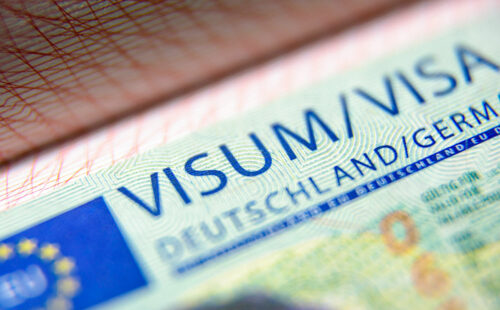 Alemania, China, espionaje científico, visas Alemania China, estudiantes chinos en Alemania, investigadores chinos en Alemania, espionaje científico, espionaje científico China, seguridad científica Alemania, investigación científica Alemania, Verfassungsschutz, Sinan Selen, universidades alemanas, inteligencia artificial China, computación cuántica China, transferencia de tecnología China, cooperación científica Alemania China, Plataforma Nacional para la Seguridad de la Investigación