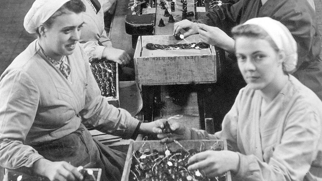 Austria, Mauthausen, Hirtenberg, campo de concentración de Hirtenberg, Leobersdorf, campo de concentración de Mauthausen, nazismo en Austria, trabajo forzado nazi, prisioneras de Mauthausen, mujeres en campos de concentración, Auschwitz, Segunda Guerra Mundial, memoria del nazismo, campo nazi en Austria, parque comercial Leobersdorf, Lidl Austria, Wilhelm-Gustloff-Werke, industria armamentística nazi