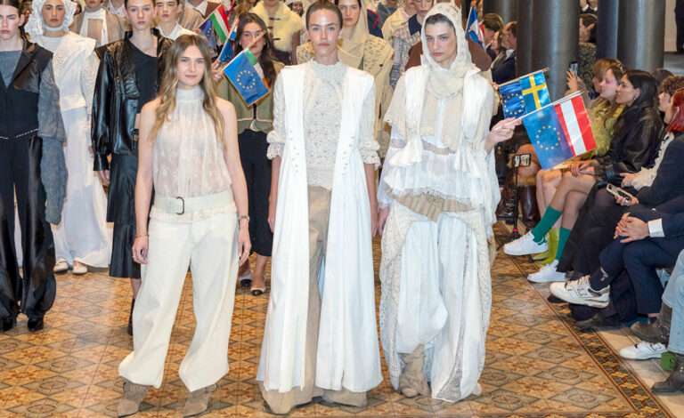 BAFWEEK, Unión Europea, Austria, Europa inspira Argentina diseña, Unión Europea Argentina, moda argentina, diseño argentino, Universidad de Palermo, estudiantes de Diseño de Moda, jóvenes diseñadores argentinos, Austria, moda austríaca, diseño austríaco, Echoes der Tiefe, Tatiana Benaroch, Nueva Bauhaus Europea, Bauhaus, Wiener Werkstätte, Secesión Vienesa, Viena, cultura austríaca, diseño de indumentaria, moda sostenible, Palacio de las Aguas Corrientes, BAFWEEK 2026, BAFWEEK Argentina