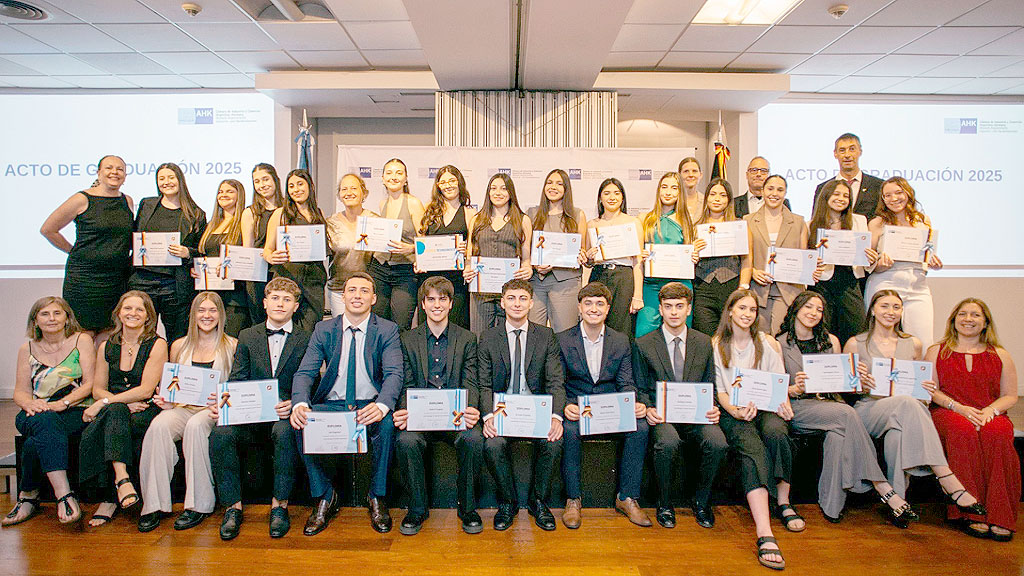 alemán, Argentina, Alemania, estudiar alemán, aprender alemán, idioma alemán, estudiar alemán en Argentina, cursos de alemán, jóvenes argentinos, trabajar en Alemania, estudiar en Alemania, empleo en Alemania, trabajo para argentinos en Alemania, oportunidades laborales en Alemania, Goethe-Institut Argentina, DAAD Argentina, becas en Alemania, Sistema Dual, AHK Argentina, formación profesional en Alemania, estudiar y trabajar en Alemania, mercado laboral alemán, escasez de trabajadores en Alemania, migración calificada, Chancenkarte, tarjeta de oportunidades Alemania.