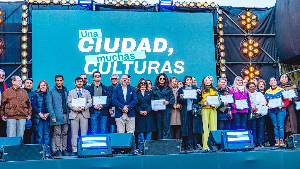 FAAG, BA Celebra las Colectividades, comunidad argentino-germana, Federación de Asociaciones Argentino-Germanas, comunidad alemana en Argentina, colectividades Buenos Aires, Avenida de Mayo, Día de las Colectividades, Embajada de Alemania en Argentina, Thomas Konrad, Federación Argentina de Colectividades, Centro DIHA, Hogar María Luisa, Bayern Verein, Zapateadores Bávaros, Oktoberfest Buenos Aires.