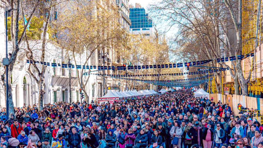 FAAG, BA Celebra las Colectividades, comunidad argentino-germana, Federación de Asociaciones Argentino-Germanas, comunidad alemana en Argentina, colectividades Buenos Aires, Avenida de Mayo, Día de las Colectividades, Embajada de Alemania en Argentina, Thomas Konrad, Federación Argentina de Colectividades, Centro DIHA, Hogar María Luisa, Bayern Verein, Zapateadores Bávaros, Oktoberfest Buenos Aires.