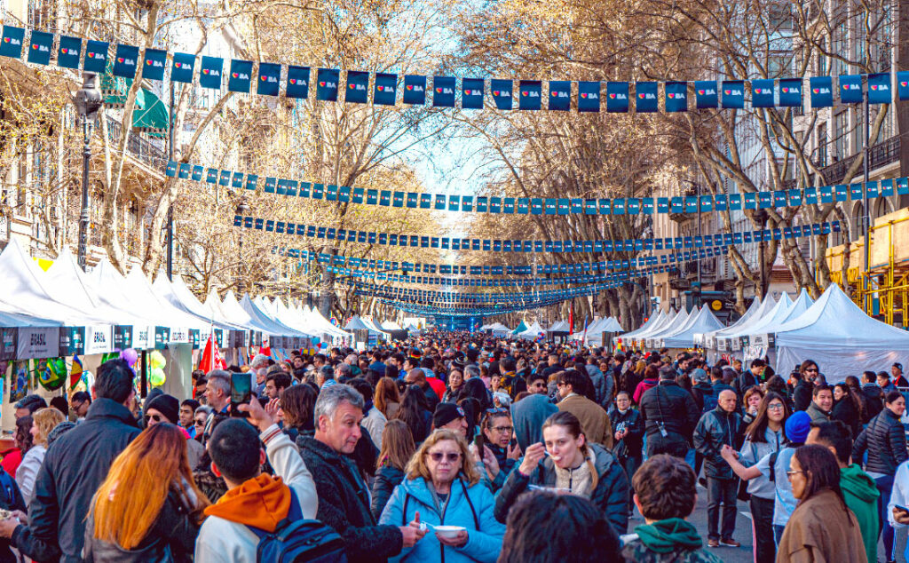 FAAG, BA Celebra las Colectividades, comunidad argentino-germana, Federación de Asociaciones Argentino-Germanas, comunidad alemana en Argentina, colectividades Buenos Aires, Avenida de Mayo, Día de las Colectividades, Embajada de Alemania en Argentina, Thomas Konrad, Federación Argentina de Colectividades, Centro DIHA, Hogar María Luisa, Bayern Verein, Zapateadores Bávaros, Oktoberfest Buenos Aires.