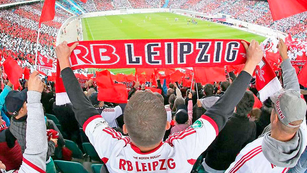 Leipzig, RB Leipzig, República Democrática Alemana, Red Bull Leipzig, RB Leipzig historia, Alemania Oriental, RDA, fútbol de Alemania Oriental, fútbol de la RDA, reunificación alemana, Red Bull, Red Bull Arena, regla 50+1, 50+1 Alemania, fútbol alemán, Lokomotive Leipzig, Chemie Leipzig, deporte en la RDA, Revolución Pacífica de Leipzig, Leipzig 1989.