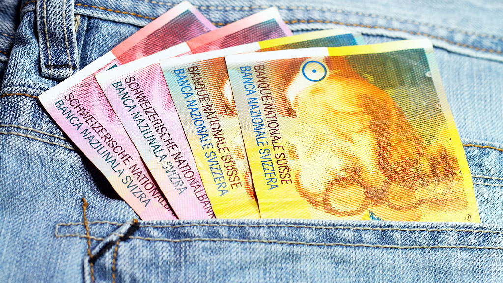 Schweizerische Nationalbank, Suiza, tasa de referencia, tasas de interés, tasa 0% Suiza, banco central suizo, SNB, Martin Schlegel, inflación Suiza, inflación 0,8% Suiza, franco suizo, política monetaria Suiza, tasas negativas Suiza, hipotecas en Suiza, crédito en Suiza, ahorro en Suiza, economía suiza, tipo de cambio franco suizo, intervención cambiaria SNB