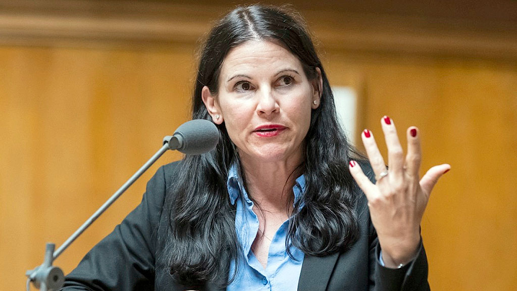 Suiza, ataque antisemita, Zürich, derecho penal juvenil, penas juveniles Suiza, reforma penal juvenil Suiza, Ständerat, Parlamento suizo, Beat Jans, ataque antisemita Zürich, justicia juvenil Suiza, penas máximas menores Suiza, delitos violentos juveniles, antisemitismo Suiza, terrorismo juvenil Suiza, Nina Fehr Düsel, Daniel Jositsch, criminalidad juvenil Suiza, reincidencia juvenil, medidas de protección juveniles, derecho penal de menores