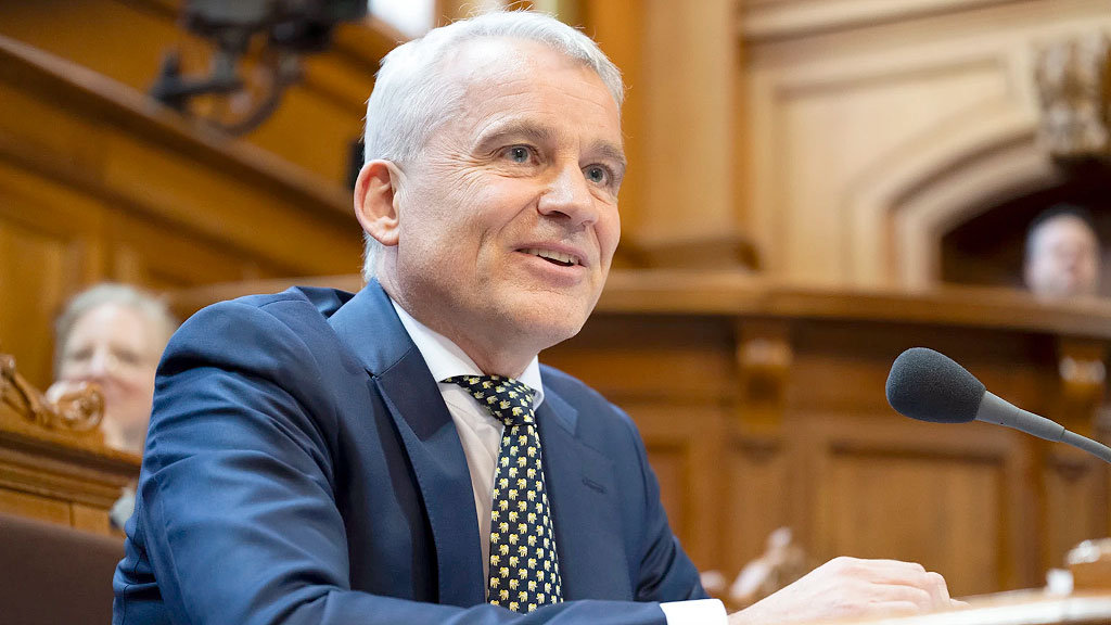 Suiza, ataque antisemita, Zürich, derecho penal juvenil, penas juveniles Suiza, reforma penal juvenil Suiza, Ständerat, Parlamento suizo, Beat Jans, ataque antisemita Zürich, justicia juvenil Suiza, penas máximas menores Suiza, delitos violentos juveniles, antisemitismo Suiza, terrorismo juvenil Suiza, Nina Fehr Düsel, Daniel Jositsch, criminalidad juvenil Suiza, reincidencia juvenil, medidas de protección juveniles, derecho penal de menores