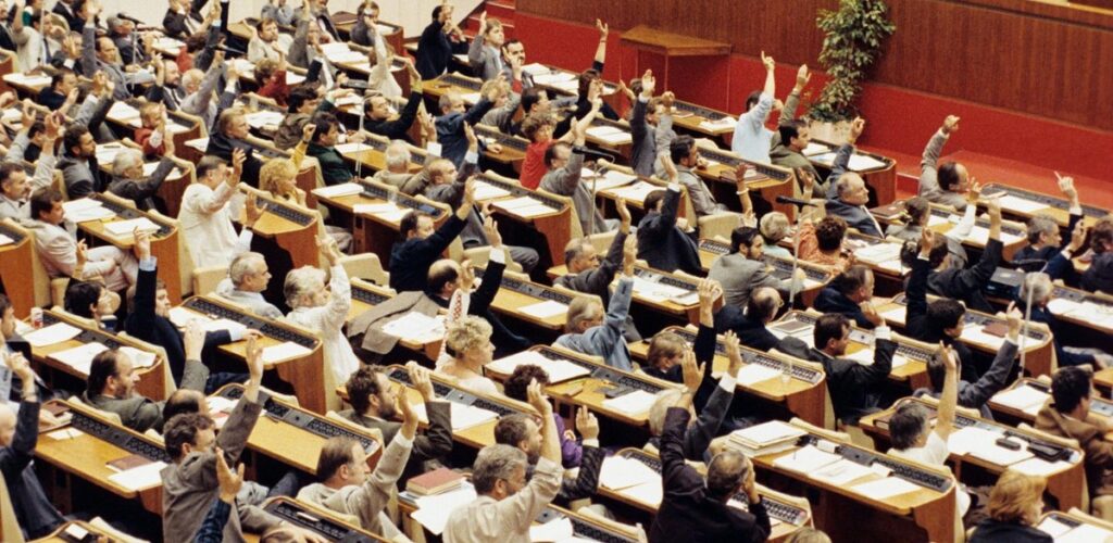 volkskammer_alta_01_votacion_23_agosto_1200x675