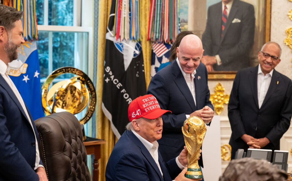 01-portada-trump-infantino-1200x675