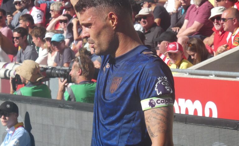 Granit Xhaka, Suiza, Covid-19