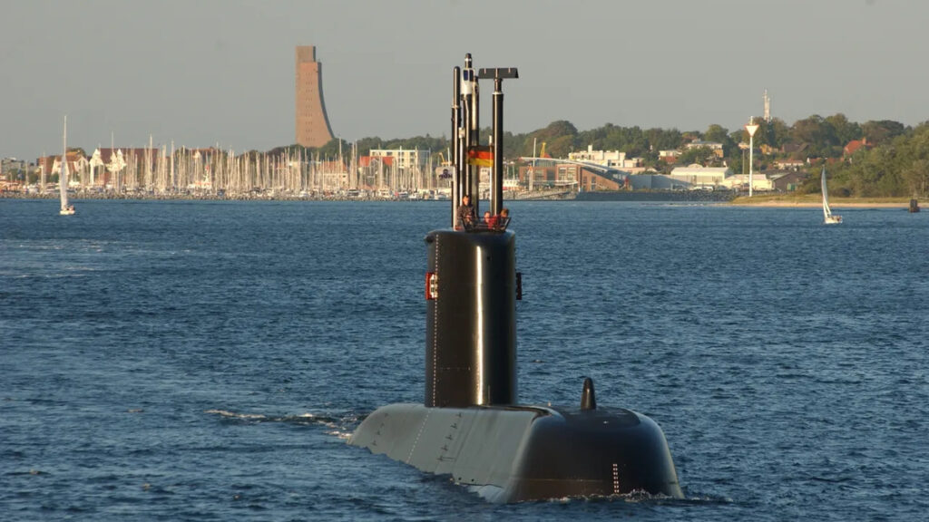 02-submarino-aleman-tipo-209ng