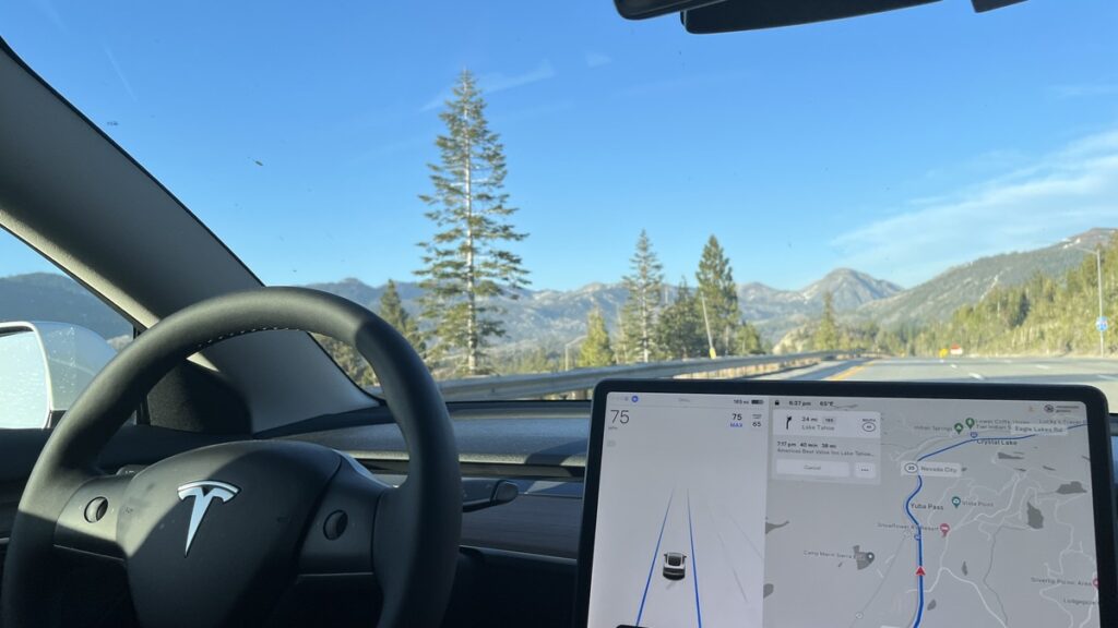 02-tesla-autopilot-fsd