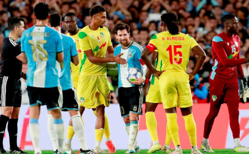 Alemania, Lionel Messi, selección argentina, Amiro Amadou, Amiro Amadou Lionel Messi, Messi Babelsberg, Babelsberg Messi, SV Babelsberg 03, Amadou Benín, Messi Benín, despedida de Messi, Lionel Messi Selección argentina, Regionalliga Nordost, Regionalliga Messi, fútbol alemán, Monumental Messi, selección de Benín, Gernot Rohr Benín, futbolista alemán Benín, cuarta división alemana, Amiro Amadou Monumental