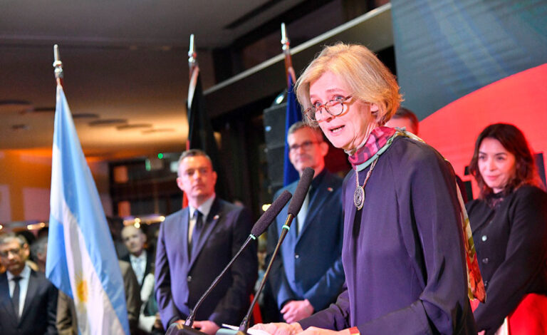 Tag der Deutschen Einheit, Deutschland, Argentinien, Tag der Deutschen Einheit, Deutsche Botschaft Buenos Aires, Catalina Cullas