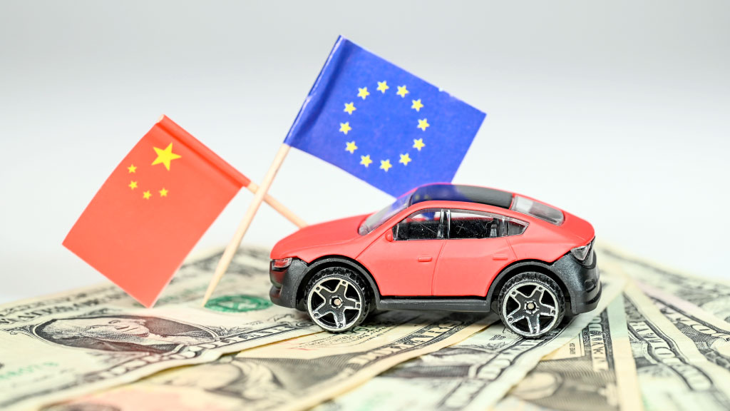 Unión Europea, China, industria automotriz, híbridos chinos en Europa, Unión Europea China autos, cupo autos chinos UE, vehículos híbridos chinos, autos chinos Europa, restricciones autos chinos, industria automotriz europea, industria automotriz alemana, aranceles autos chinos, comercio UE China, automotrices chinas Europa, Volkswagen China, BMW China, Mercedes-Benz China, BYD Europa, autos chinos Alemania, cupo 350.000 vehículos, híbridos chinos Argentina, autos chinos Argentina, vehículos eléctricos China Europa