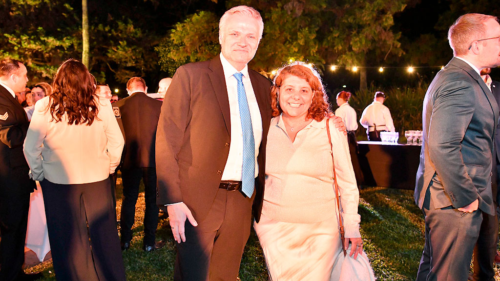 Día de la Unidad Alemana, Alemania, Argentina, Embajada de Alemania en Buenos Aires, Embajada de Alemania Argentina, Alemania Argentina, comunidad alemana Argentina, comunidad germano-argentina, Catalina Cullas, embajadora de Alemania en Argentina, Carlos Alberto Presti, Día de la Unidad Alemana fotos, Unidad Alemana fotos, recepción Embajada de Alemania, residencia alemana Buenos Aires, comunidad germanoparlante Argentina, celebración alemana Buenos Aires, Alemania Buenos Aires, Belgrano Embajada de Alemania