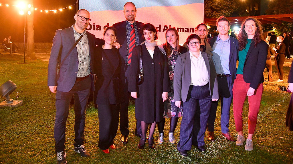 Día de la Unidad Alemana, Alemania, Argentina, Embajada de Alemania en Buenos Aires, Embajada de Alemania Argentina, Alemania Argentina, comunidad alemana Argentina, comunidad germano-argentina, Catalina Cullas, embajadora de Alemania en Argentina, Carlos Alberto Presti, Día de la Unidad Alemana fotos, Unidad Alemana fotos, recepción Embajada de Alemania, residencia alemana Buenos Aires, comunidad germanoparlante Argentina, celebración alemana Buenos Aires, Alemania Buenos Aires, Belgrano Embajada de Alemania