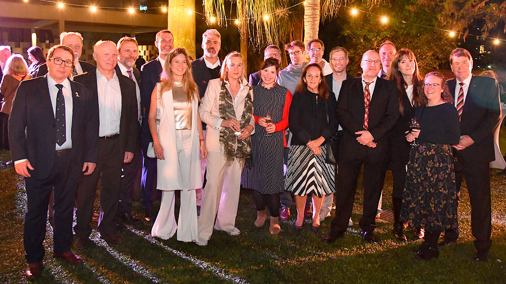 Día de la Unidad Alemana, Alemania, Argentina, Embajada de Alemania en Buenos Aires, Embajada de Alemania Argentina, Alemania Argentina, comunidad alemana Argentina, comunidad germano-argentina, Catalina Cullas, embajadora de Alemania en Argentina, Carlos Alberto Presti, Día de la Unidad Alemana fotos, Unidad Alemana fotos, recepción Embajada de Alemania, residencia alemana Buenos Aires, comunidad germanoparlante Argentina, celebración alemana Buenos Aires, Alemania Buenos Aires, Belgrano Embajada de Alemania