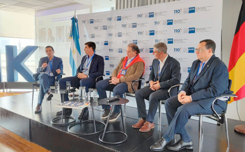 Vaca Muerta, Alemania, Tecnología, empresas alemanas Vaca Muerta, tecnología para Vaca Muerta, Vaca Muerta producción, producción de petróleo Vaca Muerta, Vaca Muerta 1,5 millón de barriles, Vaca Muerta 2030, infraestructura Vaca Muerta, maquinaria alemana Argentina, industria alemana Vaca Muerta, Siemens Energy Vaca Muerta, VMOS Vaca Muerta, oleoducto VMOS, tecnología alemana Oil & Gas, inversiones alemanas Argentina, Oil & Gas Argentina Alemania, AHK Argentina Oil & Gas, equipamiento para Vaca Muerta, ingeniería alemana Argentina, cooperación energética Argentina Alemania