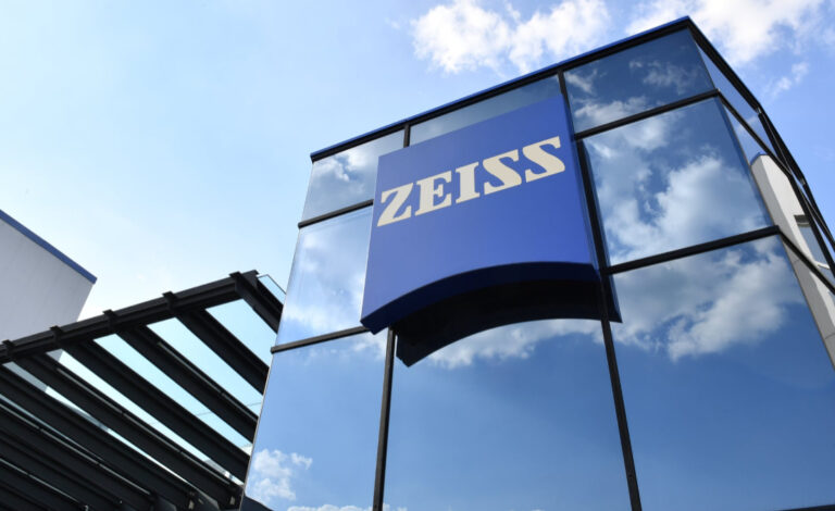 Carl Zeiss, Alemania